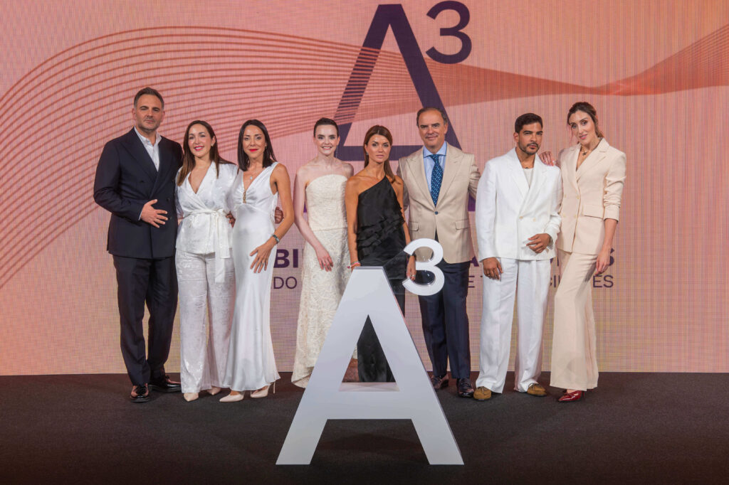 Grupo Alma Médica-Irradia y Allergan Aesthetics reúnen en Madrid a más de 200 profesionales médicos para abordar el auge de la combinación en Medicina y Dermatología Estética 1 Grupo de ponentes del evento A3 organizado por Grupo Alma Medica-Irradia y Allergan Aesthetics.
